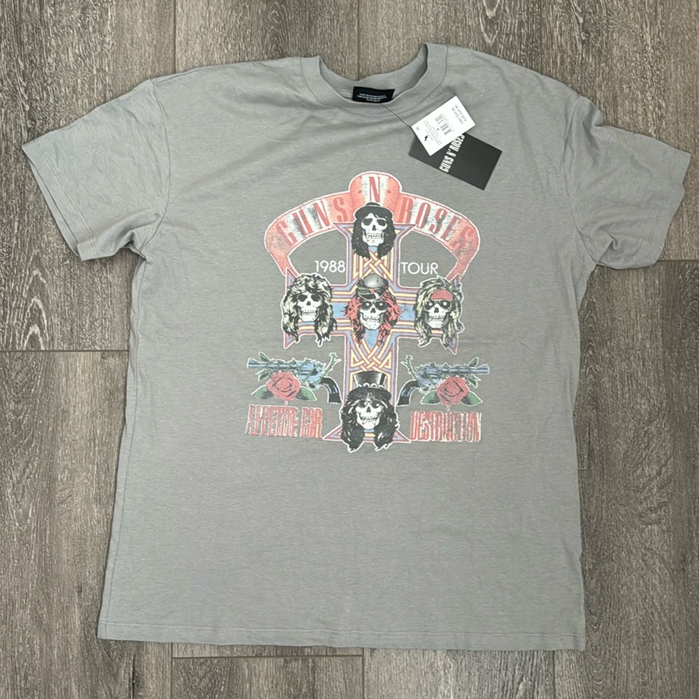 Guns n Roses, Band Tee, Mens size Medium